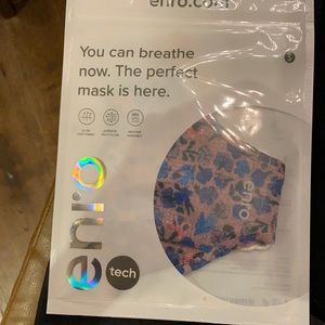 Enro Brand New in Sealed Package blue and gray Mask Small